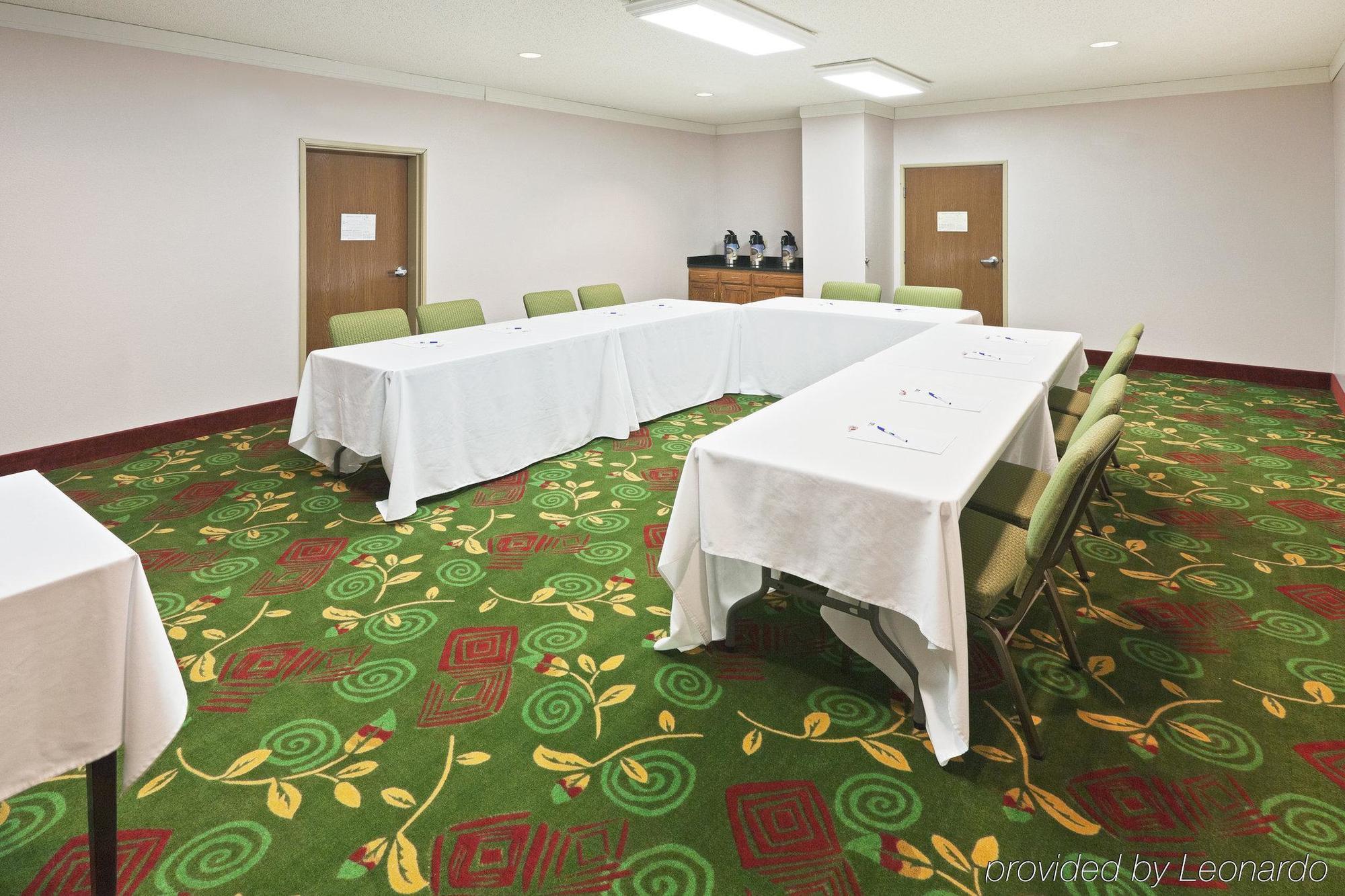 Holiday Inn Express Hotel & Suites Plainview By Ihg Facilități foto